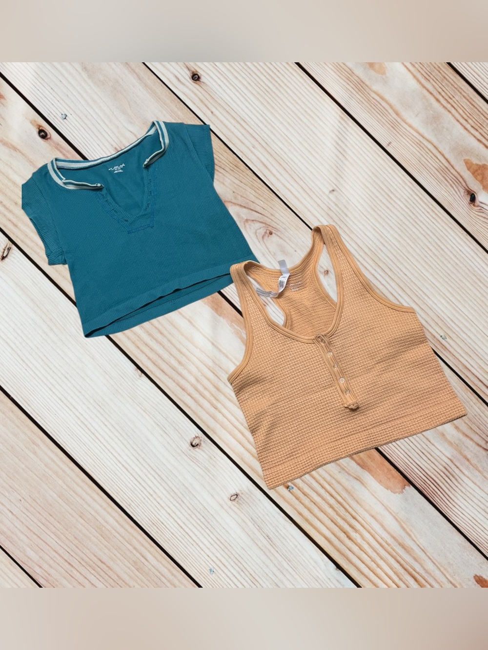 UO Out From Under M/L lot of 2 tops (2)